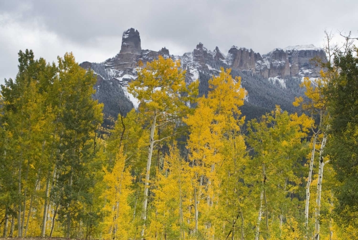 Chimney Peak and Courthouse Mountain