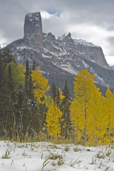 Chimney Peak & Courthouse Mountain