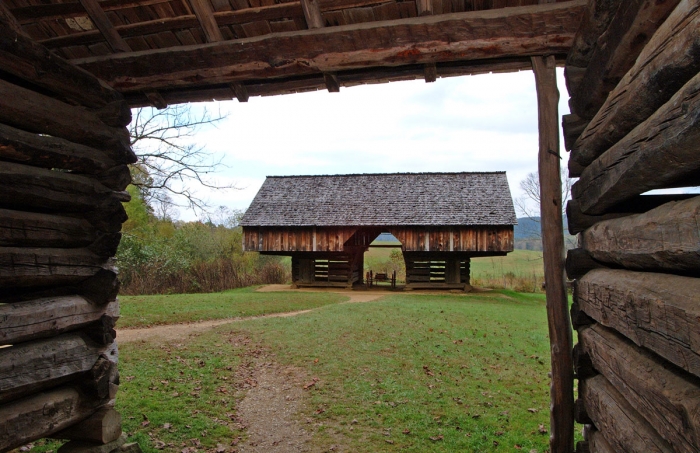 Cantilevered Barn