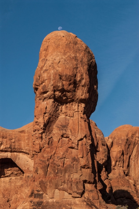 Moon over Turret Arch