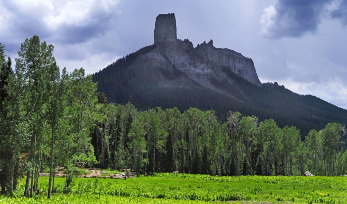 Chimney Rock & Courthouse Mountain