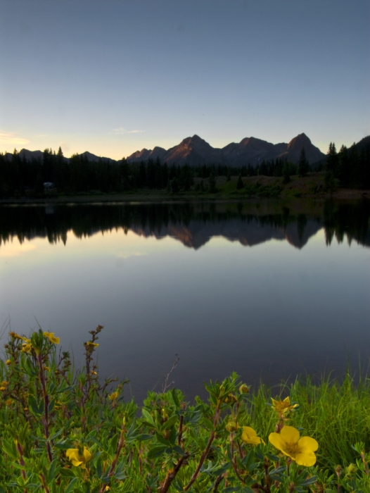 Sunrise on Molas Lake