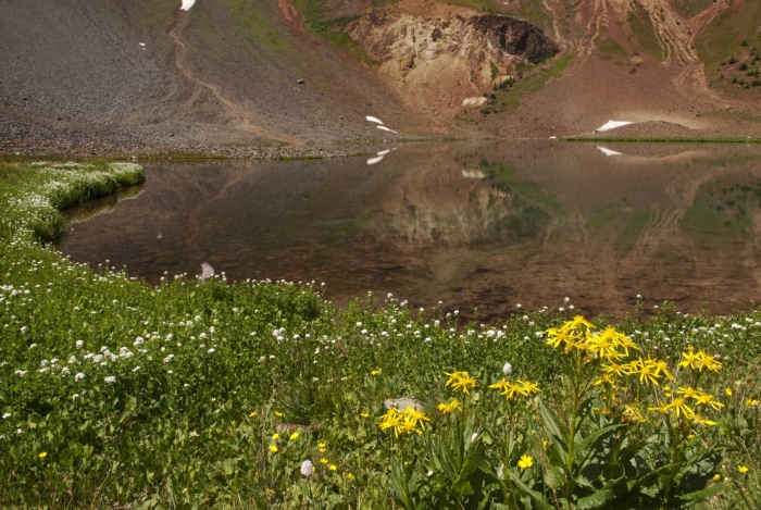 Secret Basin Lake +